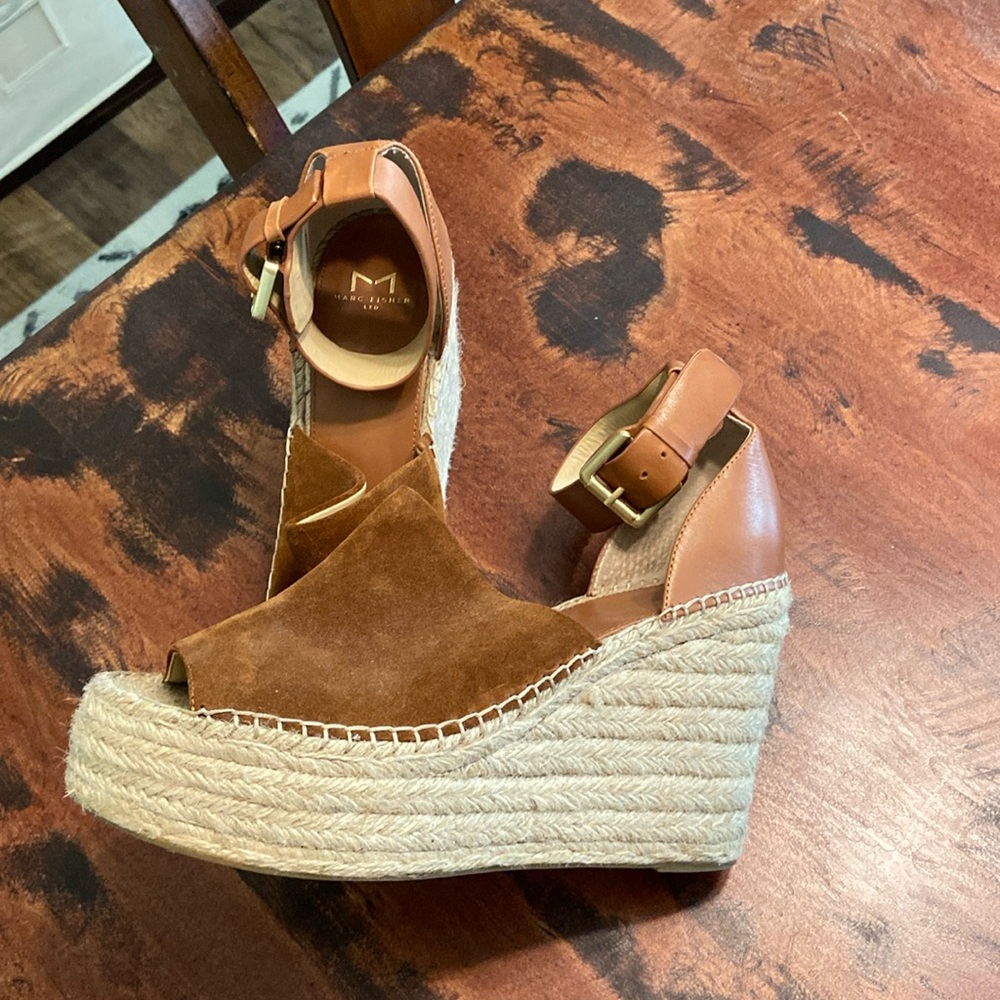 Marc Fisher Platform Sandals W Size 11